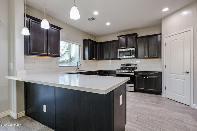 Building Photo - 2736 E Mews Rd