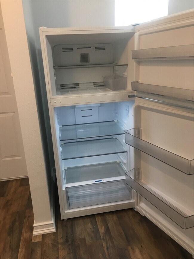 Building Photo - 3818 Hamid Blvd