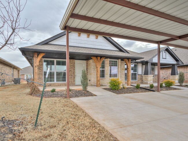 Building Photo - 5816 Goldfinger Rd