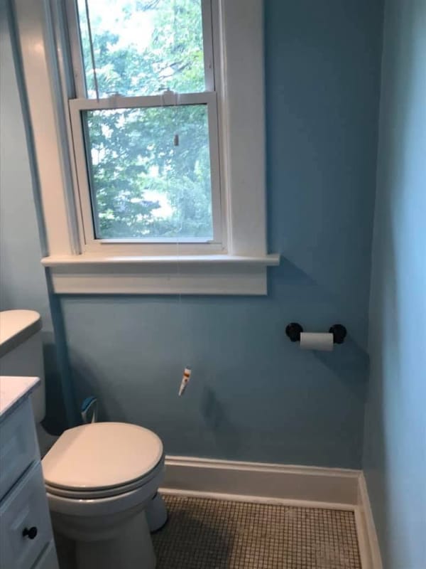 Building Photo - 141 W Northwood Ave