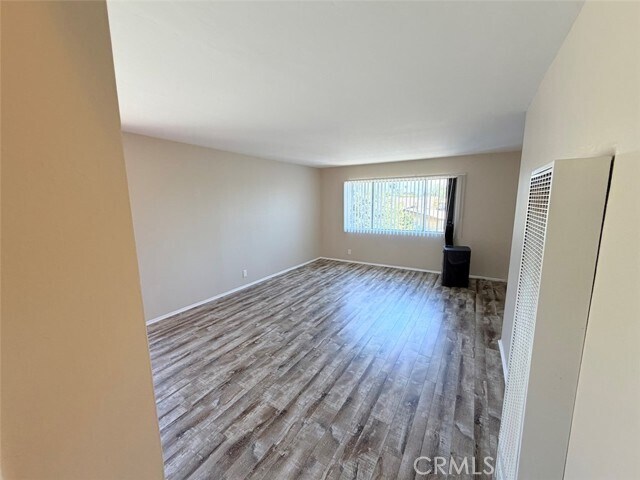 Building Photo - 537 W Crescent Dr