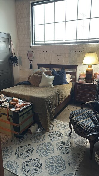 Building Photo - 727 N 4th St