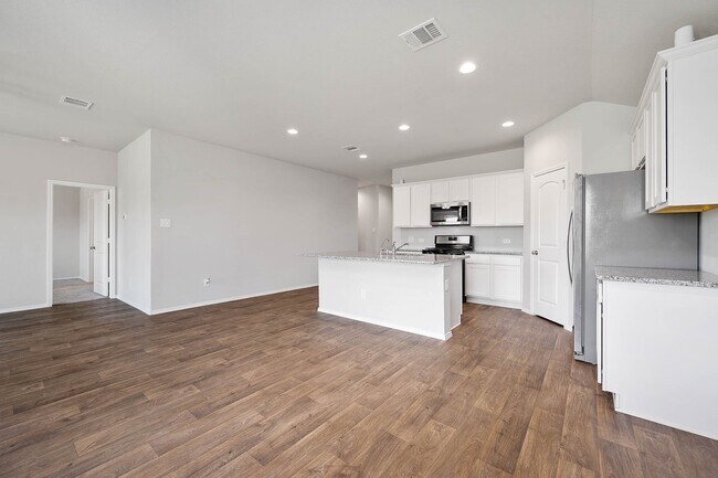 Building Photo - 22810 Panaro River Dr