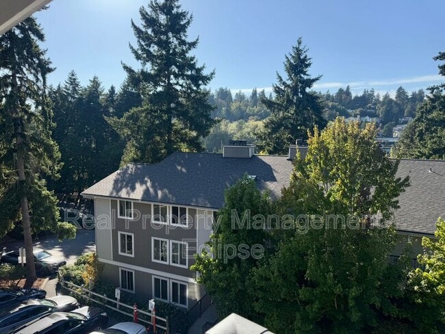 Building Photo - 3218 80th Ave SE