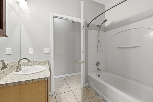 Building Photo - 737 Maya Susan Loop