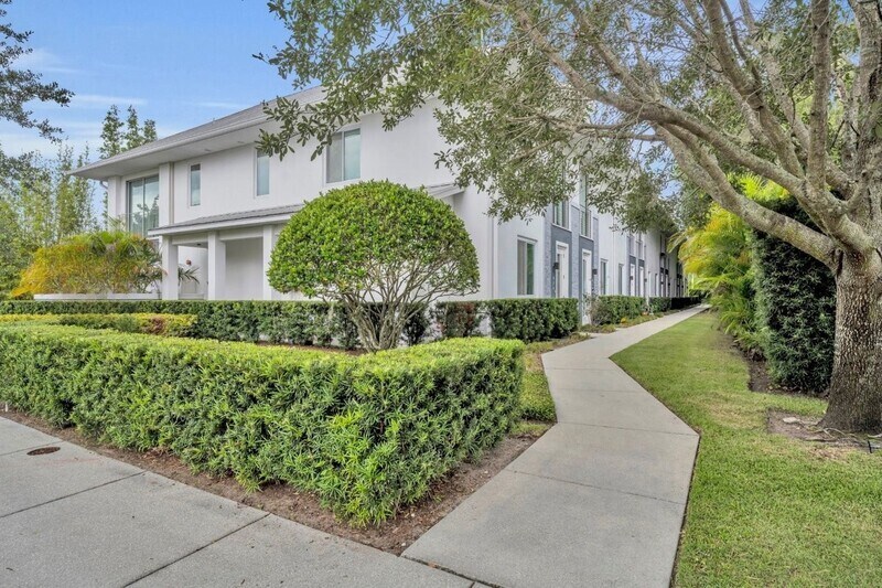 Building Photo - 438 W Swoope Ave