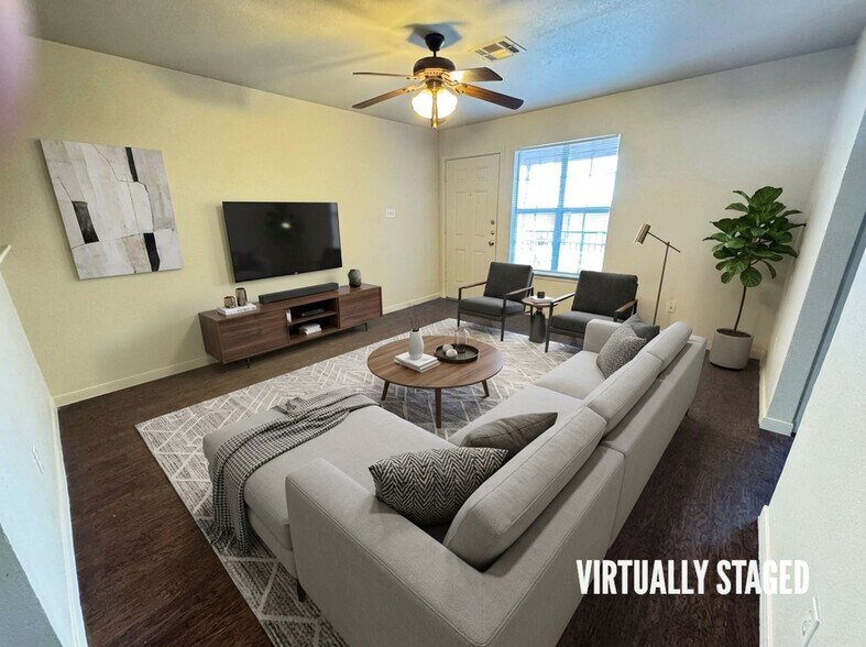 Building Photo - 408 Brittney Way