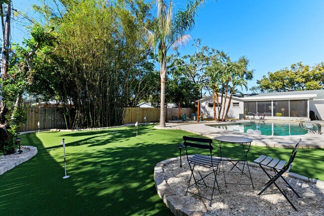 Building Photo - 13672 88th Ave N