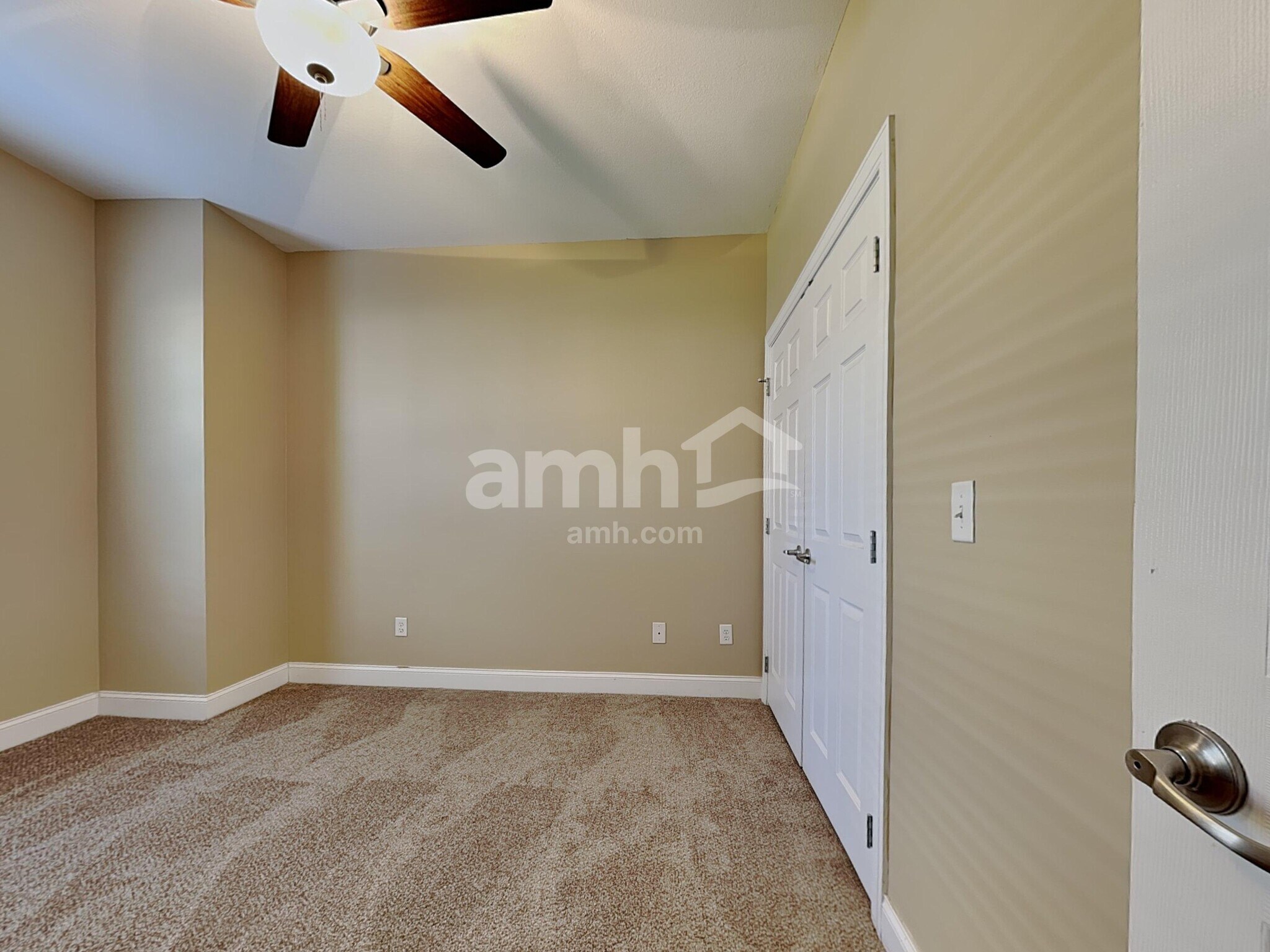 Building Photo - 1729 Bonnie Roach Ln