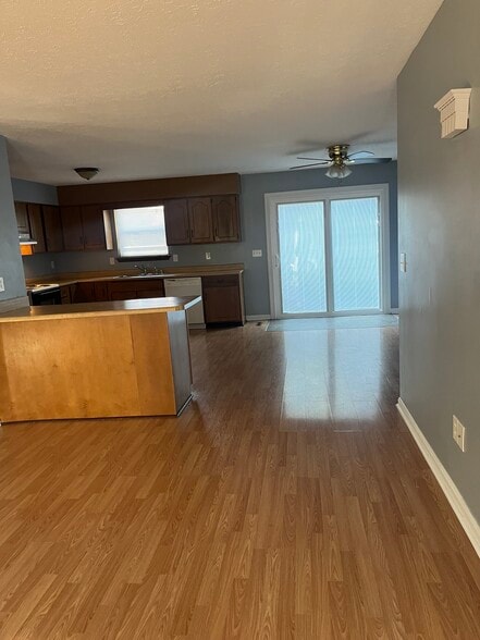 Building Photo - 2708 Pioneer Ct