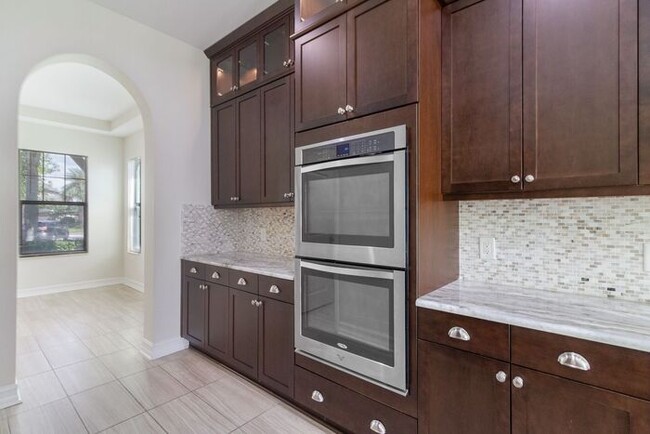 Building Photo - Estancia 4 Bed / 2.5 House Home for Lease!