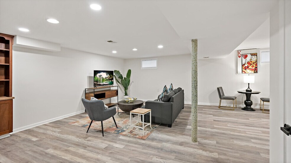 Building Photo - 135 69th St