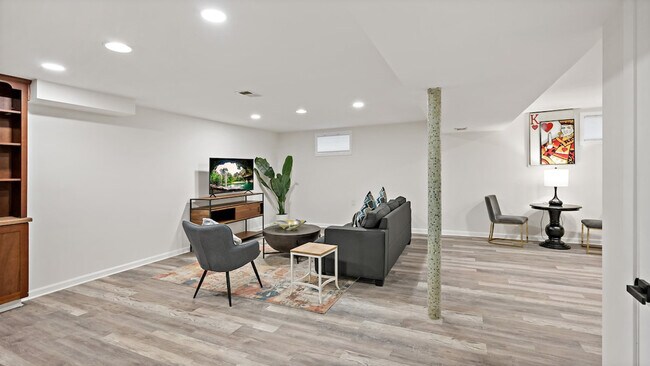 Building Photo - 135 69th St
