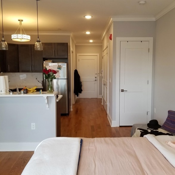 Building Photo - 3 Perrine Ave