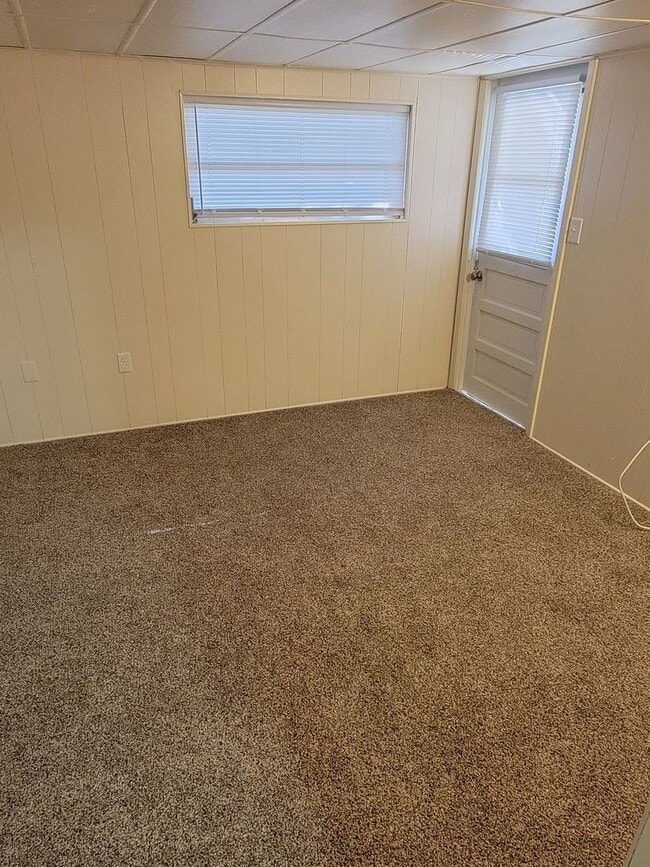 Building Photo - Beautiful 2/1 Near Water in Hernando!!!
