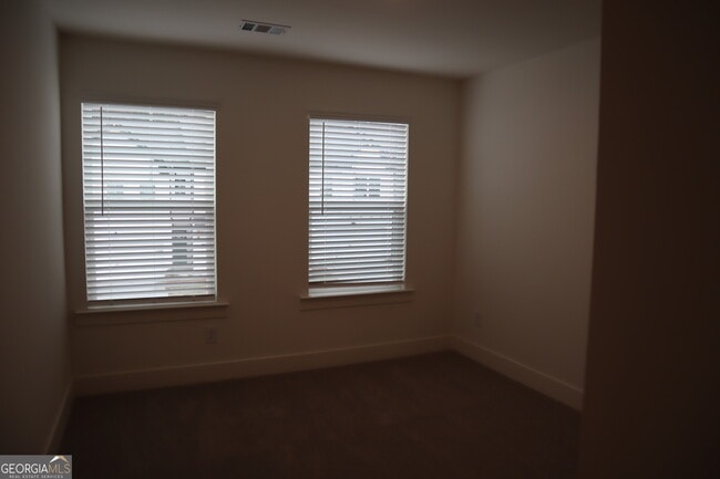 Building Photo - 128 Auburn Valley Wy