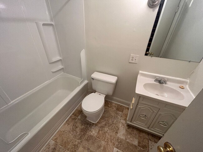 Building Photo - Spacious 4 Bedroom Trinity Park Home - Near Duke and Downtown Durham