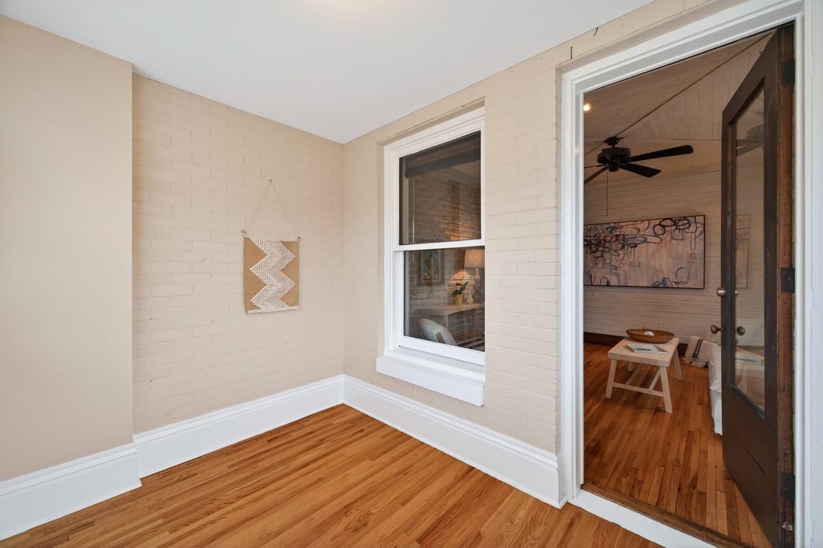 Building Photo - 722 Grand Ave