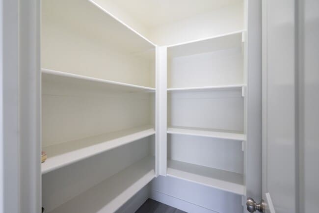 Building Photo - Modern 4-Bed Stand-Alone Home with Fenced Patio