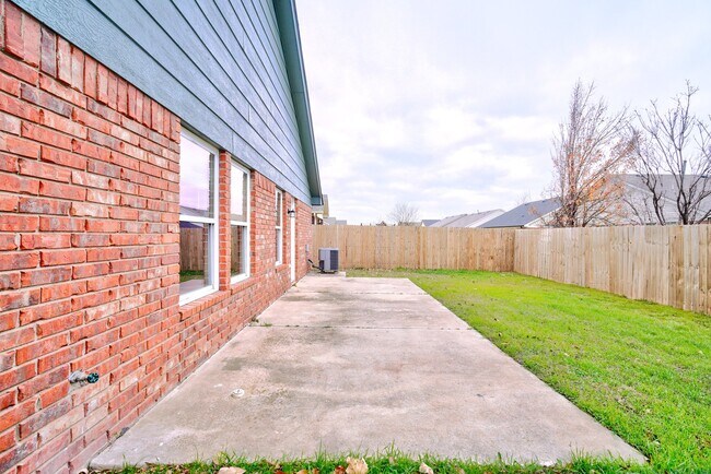 Building Photo - 2809 Frost Ln