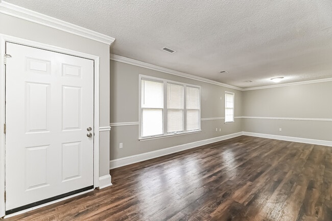 Building Photo - 7724 Peggy Dr