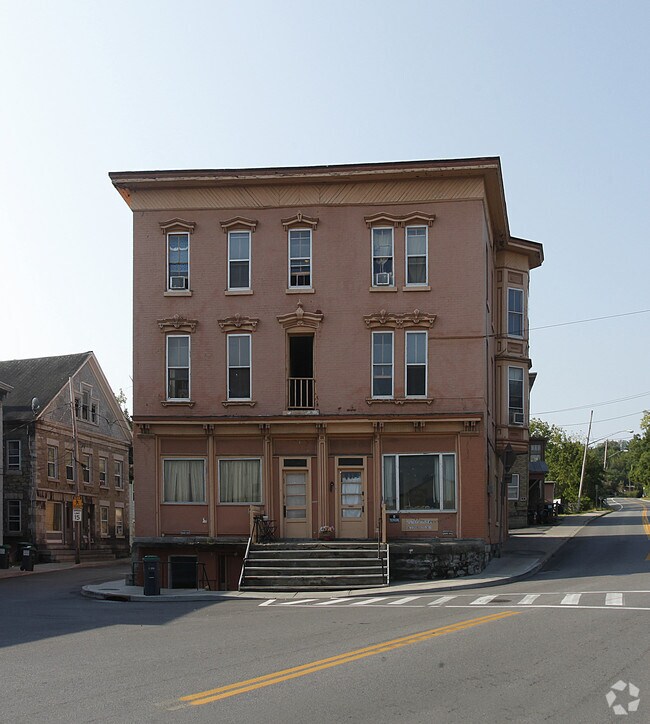 Primary Photo - 2 Mill St