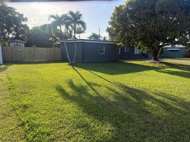 Building Photo - 27280 SW 166th Ave
