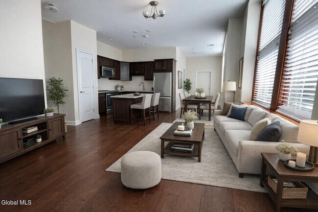 Building Photo - 233 Lake Ave