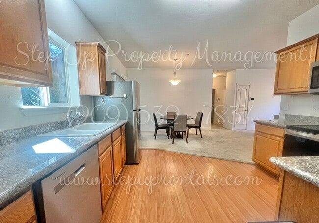 Building Photo - Updated 2BR/2BA Home | Generator • Fenced Yard • EV Charging
