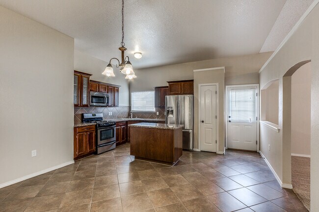 Building Photo - Beautiful 1 Story Property located in the Heart of Horizon City TX