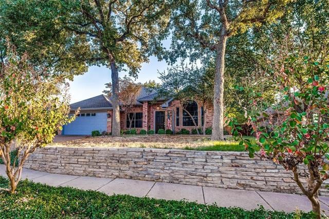 Building Photo - 2504 Whetstone Dr