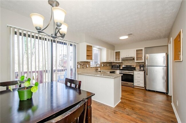 Building Photo - 1066 Wedgewood Ln