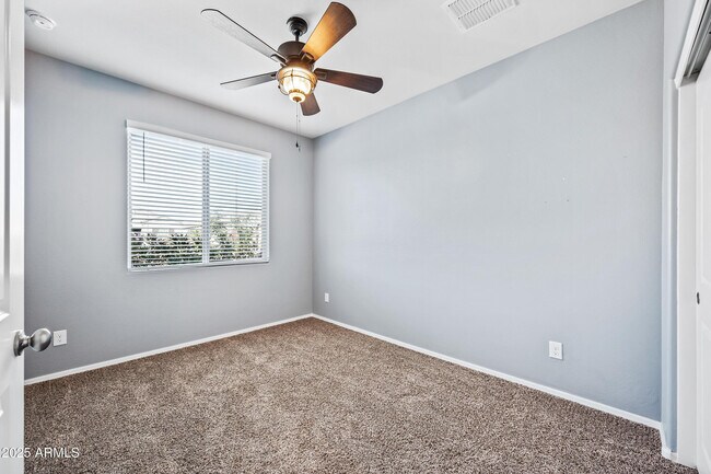 Building Photo - 31027 W Mulberry Dr