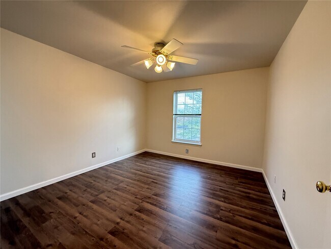 Building Photo - 3605 Tracey Rich Rd