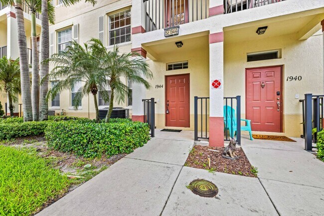 Building Photo - 1944 SE High Springs Dr