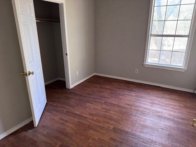 Building Photo - 834 Graham St