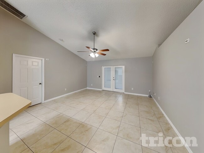 Building Photo - 335 Heritage Estates Ln