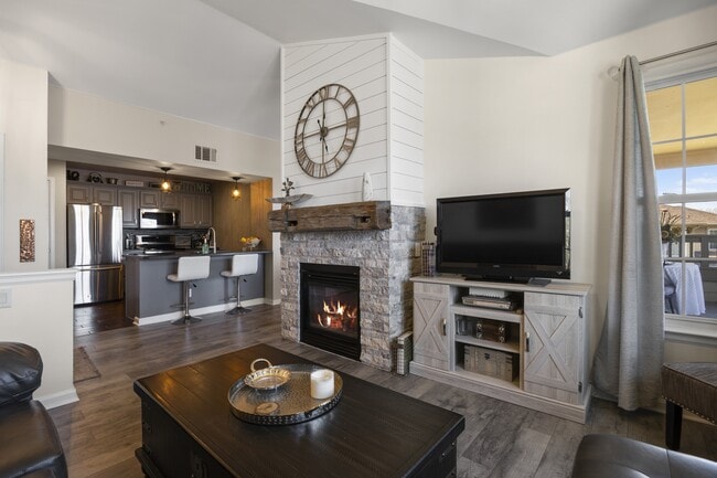 Building Photo - 12762 Ironstone Way