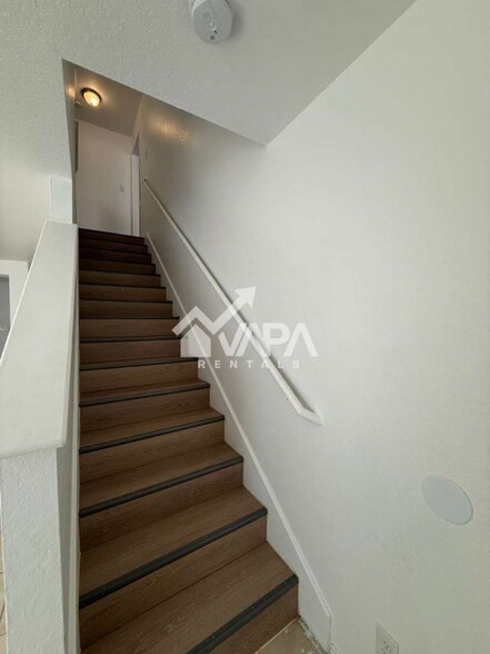 Building Photo - 3719 Candleglenn