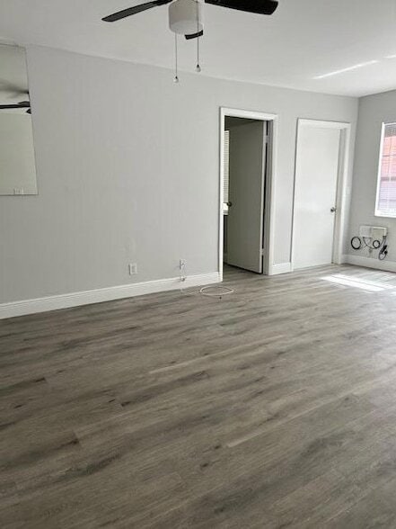 Building Photo - 230 Lake Frances Dr