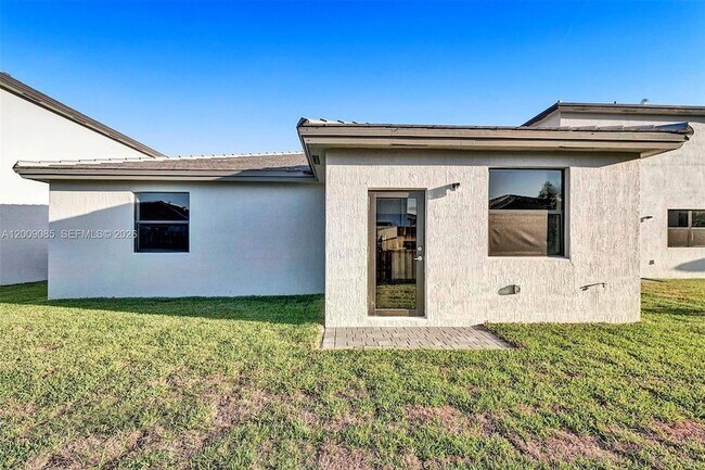 Building Photo - 13417 SW 285th St