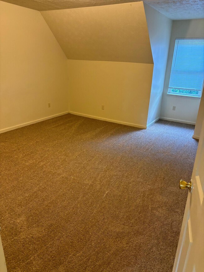 Building Photo - 309 Beacon Hill Dr