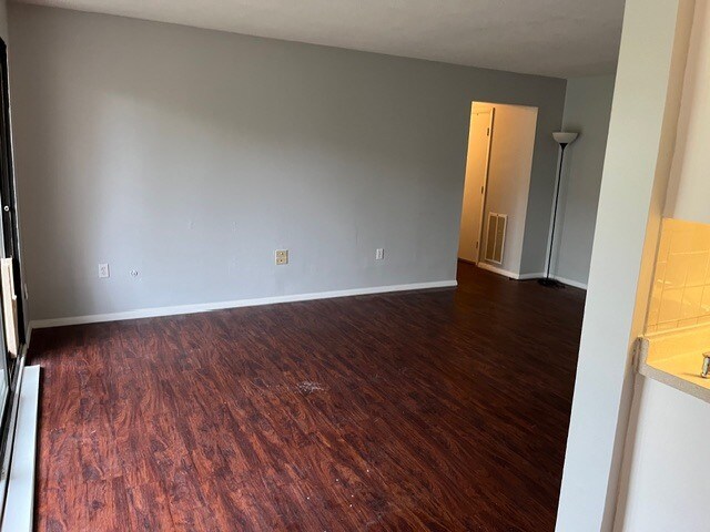 Building Photo - 37 S Quinsigamond Ave