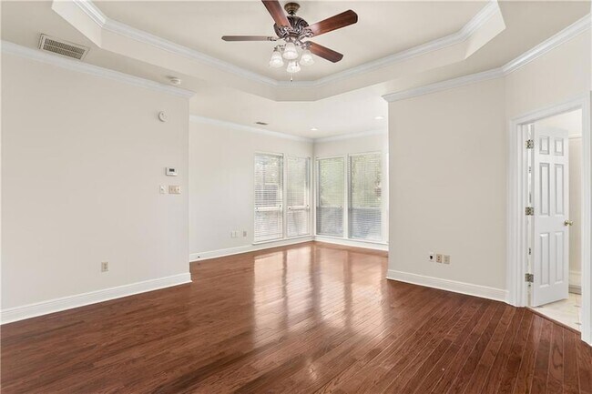 Building Photo - 421 E Honors Point Ct