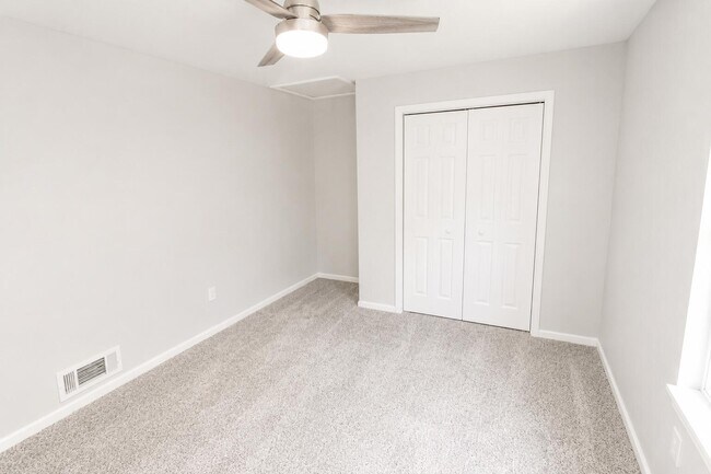 Building Photo - 5318 Godas Cir