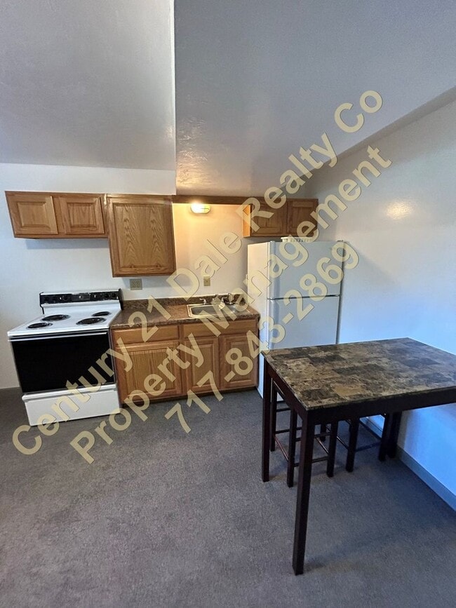 Building Photo - 4786 Lewisberry Rd