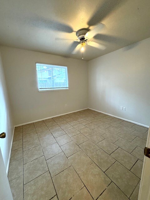 Bedroom 2 - 2470 Oak Park