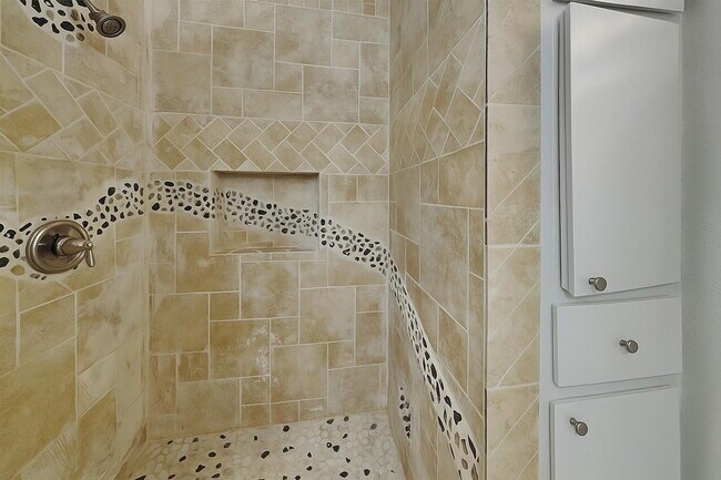 Building Photo - 14036 Stardust Ln