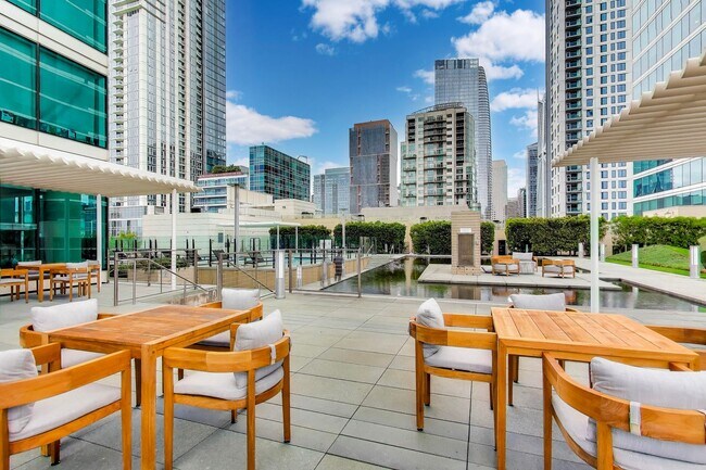 Building Photo - Luxury High-Rise Living | Stunning Bay Bridge Views from the 31st Floor