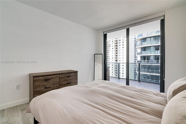 Building Photo - 45 SW 9th St